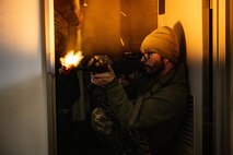 Airman shoots M4