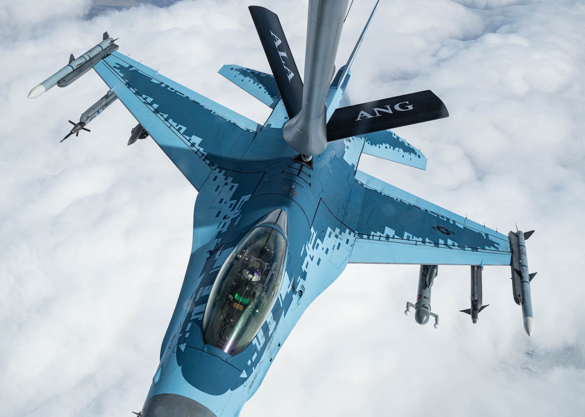 An F-16 refuels.