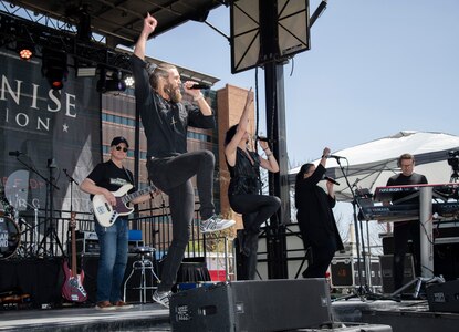 Gary Sinise brings Invincible Spirit Festival back to Brooke Army Medical Center