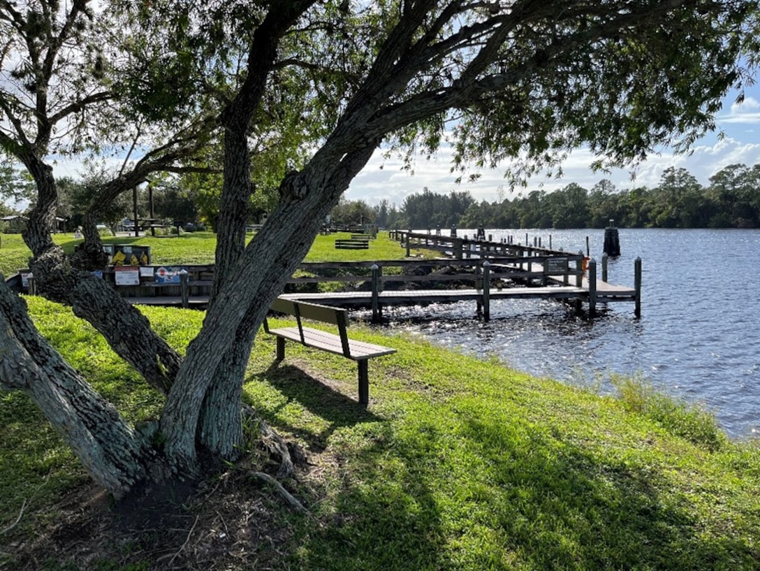 Volunteers at the U.S. Army Corps of Engineers, St. Lucie Lock Recreational Area.