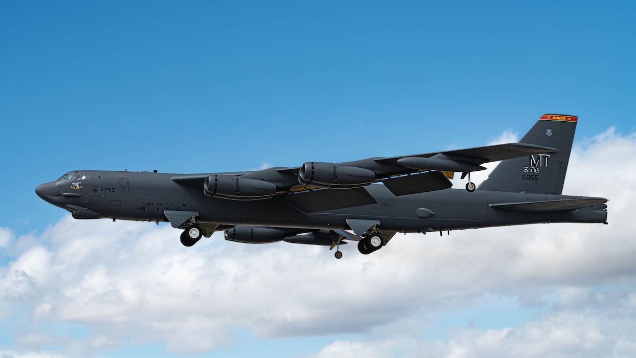 B-52 flying