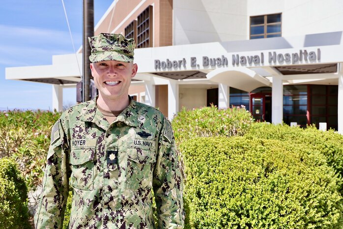 Lt. Cmdr. Riley Hoyer, an emergency physician and Department Head of Emergency Medicine at Naval Hospital Twentynine Palms, stands outside the hospital a week after his swift response to a life-threatening emergency in downtown Palm Springs on March 20, 2025. While on an evening jog, Hoyer encountered a teenage boy suffering from a severe stab wound behind his knee, resulting in significant blood loss. Acting quickly, he stabilized the victim by adjusting a makeshift tourniquet before collaborating with local law enforcement to apply a proper tourniquet, successfully controlling the hemorrhage. His immediate intervention, tactical medical training, and composure under pressure helped save the teen’s life before emergency medical services arrived. Hoyer credits his Navy training in Tactical Combat Casualty Care (TCCC) for equipping him with the skills necessary to provide rapid, lifesaving aid in unpredictable situations (U.S. Navy photo by Christopher C. Jones, NHTP/NMRTC Twentynine Palms public affairs officer).