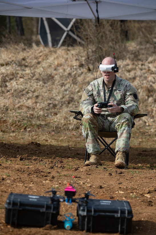 Soldiers demonstrate counter-drone tech in Germany