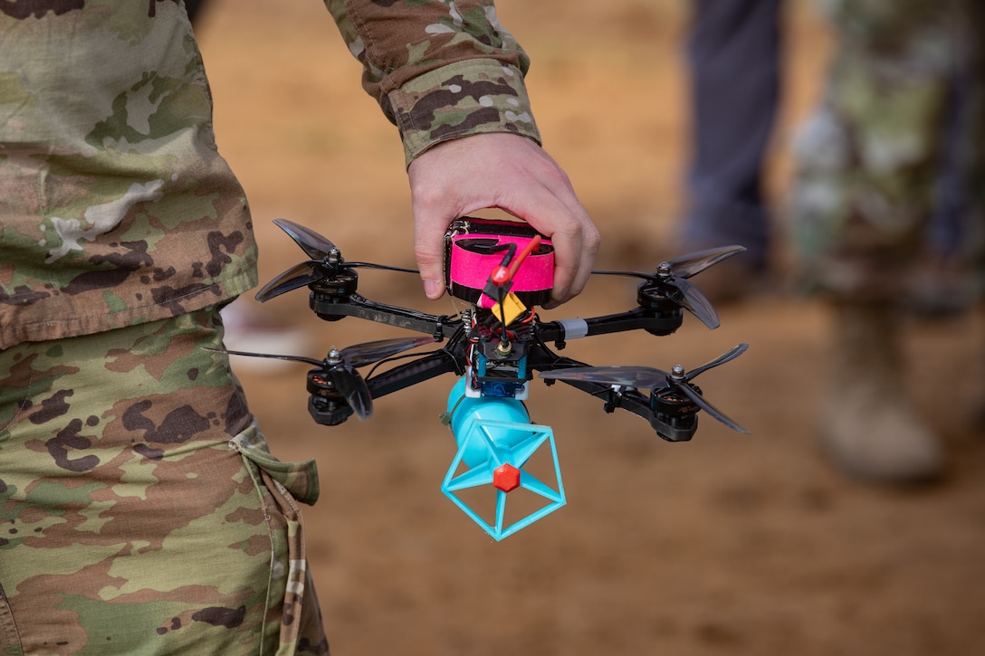 Soldiers demonstrate counter-drone tech in Germany