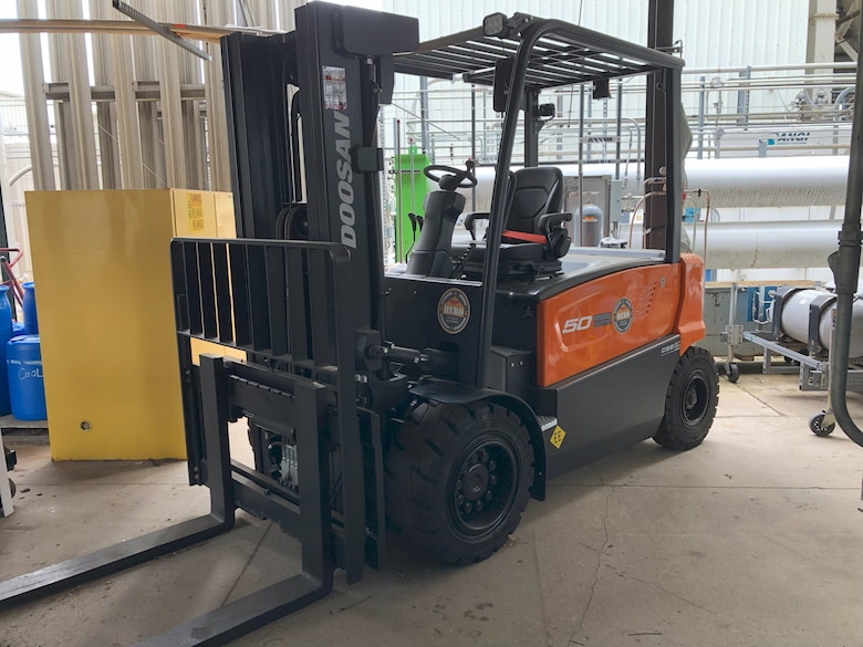 Hydrogen-powered fuel cell forklift at North Riverside Illinois Army National Guard