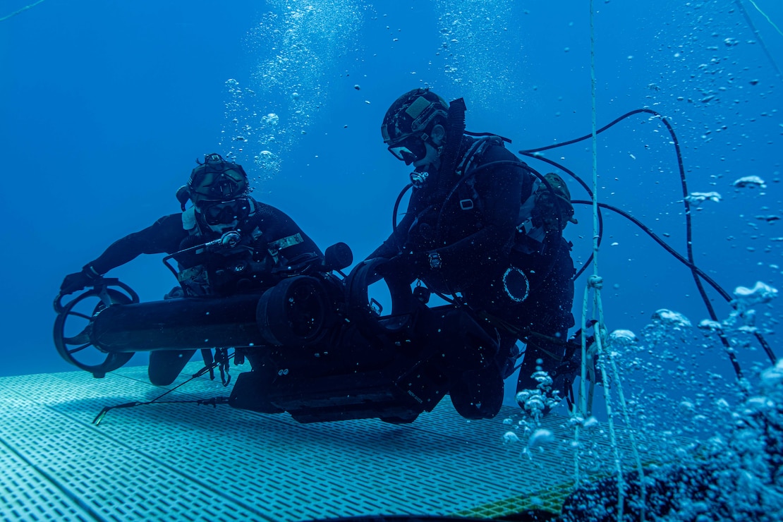 U.S. Navy SEAL Aquarius Dive Training