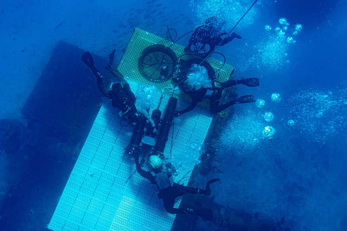 U.S. Navy SEAL Aquarius Dive Training