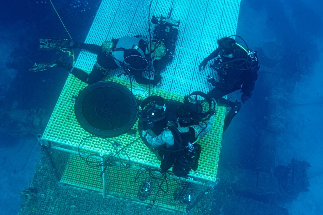 U.S. Navy SEAL Aquarius Dive Training