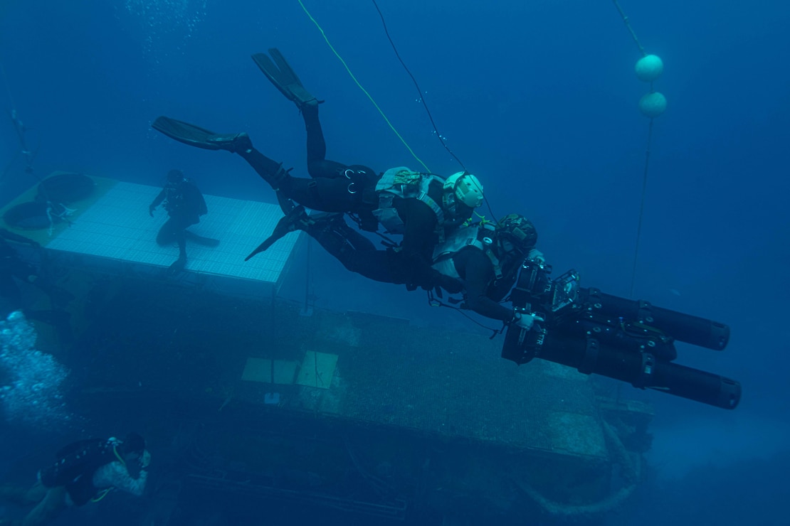 U.S. Navy SEAL Aquarius Dive Training