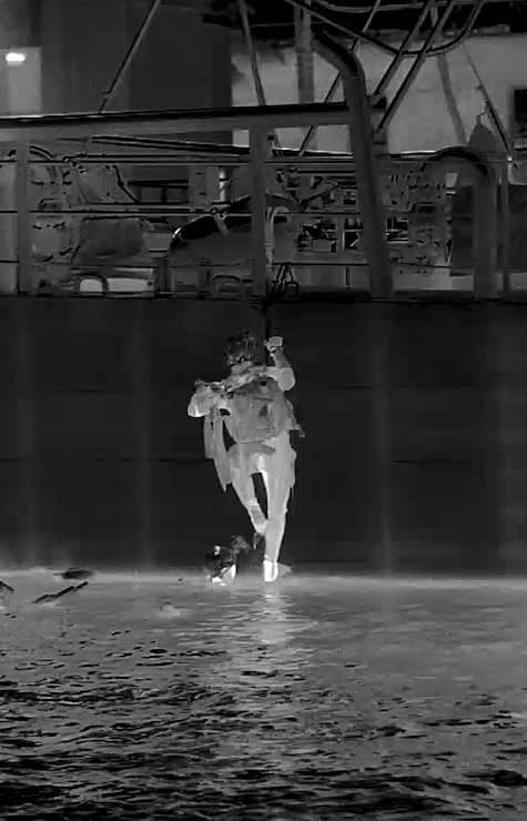 U.S. Navy SEAL and German Naval Special Ops Dive Training