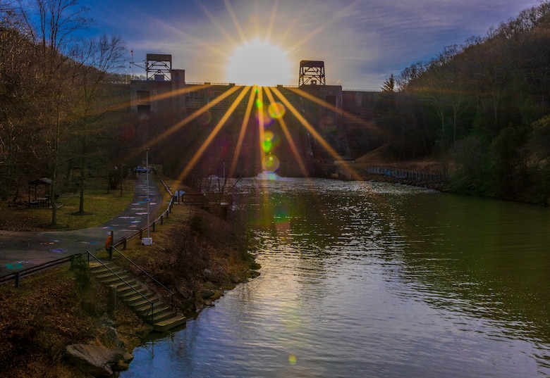 The Mahoning Creek Dam and reservoir are managed by the U.S. Army Corps of Engineers Pittsburgh District. The dam is a concrete gravity dam that provides flood risk reduction to the lower Allegheny River Valley and upper Ohio River.