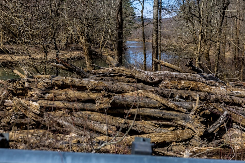The Mahoning Creek Dam and reservoir are managed by the U.S. Army Corps of Engineers Pittsburgh District. The dam is a concrete gravity dam that provides flood risk reduction to the lower Allegheny River Valley and upper Ohio River.