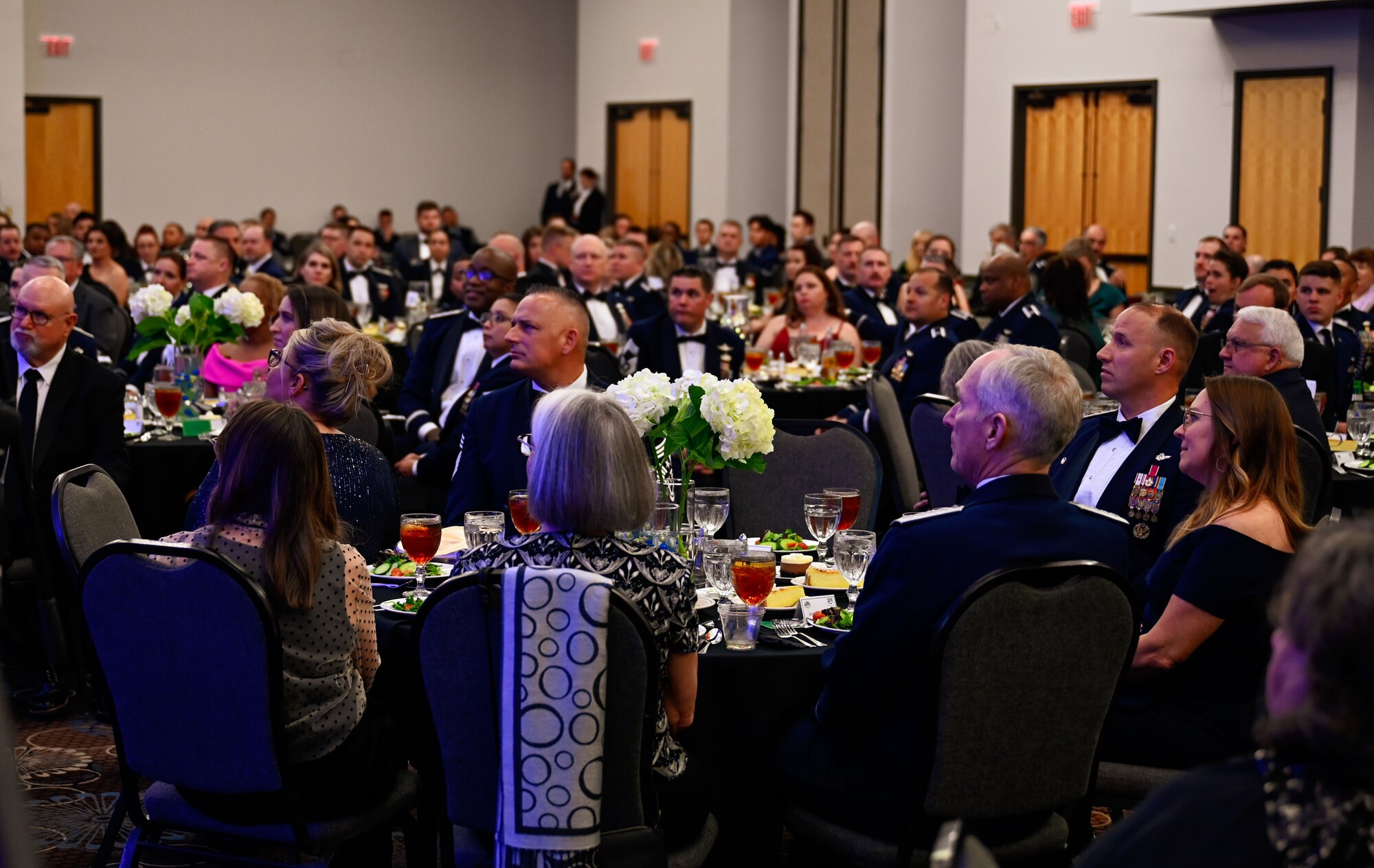 Guests listen intently during the 552nd Air Control Wing’s 70th Anniversary Banquet at Tinker Air Force Base, Oklahoma. The event brought together Airmen past and present to celebrate the wing’s legacy.
(U.S. Air Force photo by Garrett N. Cole)