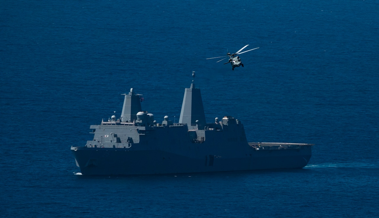 Amphibious transport dock USS Somerset (LPD 25) conducts flight operations during NASA Underway Recovery Test 12 in the Pacific Ocean, March 28, 2025.