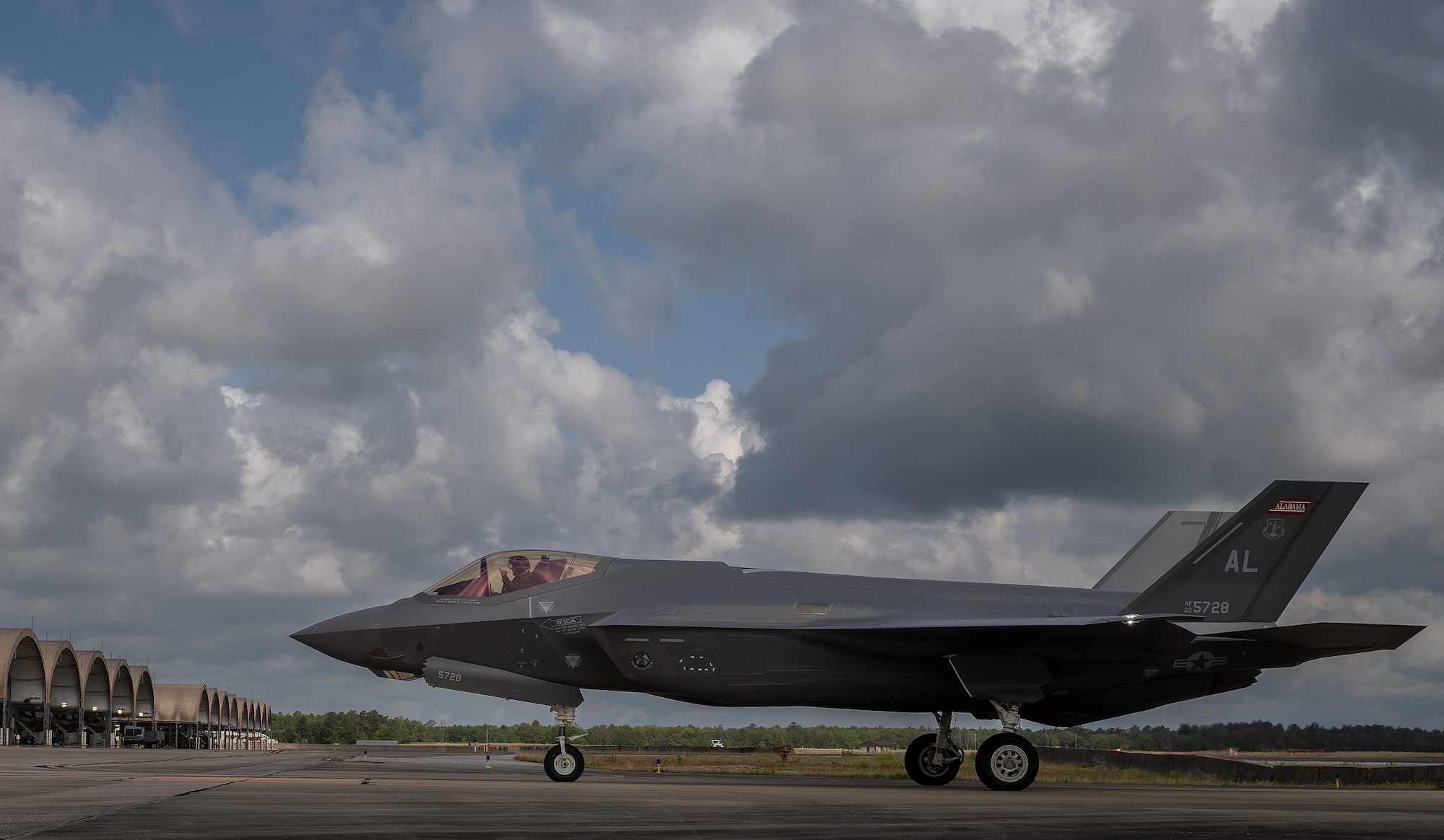 Reserve, ANG Lightning arrive to Eglin