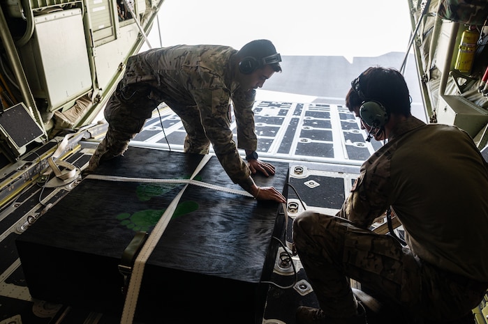 Airmen tie down box.