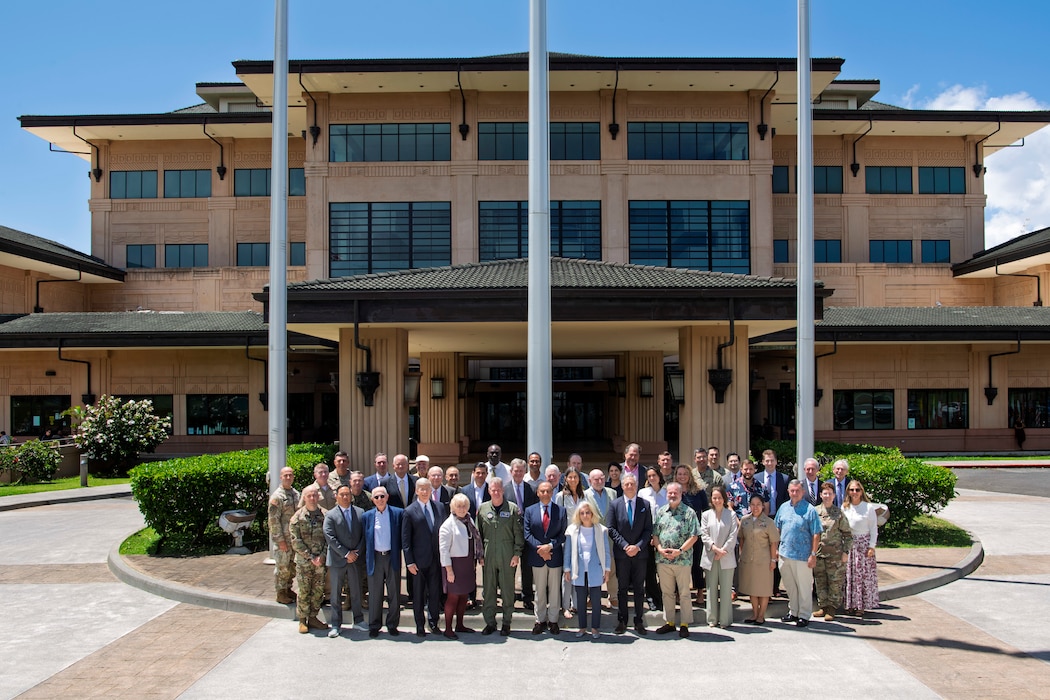 Adm. Samuel J. Paparo, commander of U.S. Indo-Pacific Command, joins members of the Council on Foreign Relations for a group photo at USINDOPACOM headquarters on Camp H.M. Smith, Honolulu, April 30, 2025.