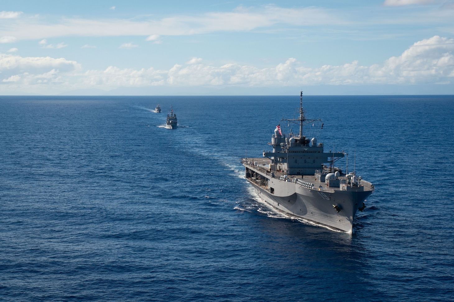 250501-N-RW305-1819
CORAL SEA (May 1, 2025) – The U.S. 7th Fleet flagship USS Blue Ridge (LCC 19) sails in formation with the French Floréal-class frigate Vendémiaire (F-734) and the offshore patrol vessel Auguste Bénébig (P779) during Exercise Croix du Sud in the Coral Sea, May 1, 2025. The Blue Ridge and embarked U.S. 7th Fleet staff conduct regular Indo-Pacific patrols to deter aggression, strengthen alliances and partnerships, and advance future warfighting capabilities. (U.S. Navy photo by Mass Communication Specialist 3rd Class Thomas Furnish)