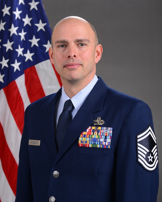 JUSTIN J. SINDELAR, SMSgt, USAF photo