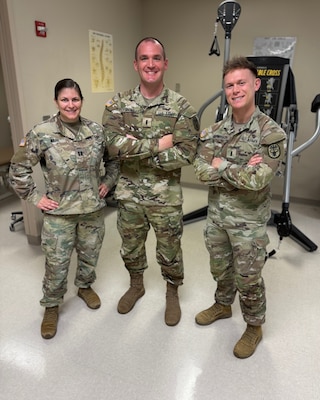 A physical therapist from Munson Army Health Center will be available at the Fort Leavenworth Post Exchange on Tuesday, May 14, from 11 a.m. to 3 p.m. to meet with community members and discuss the rehabilitation services offered at Munson.