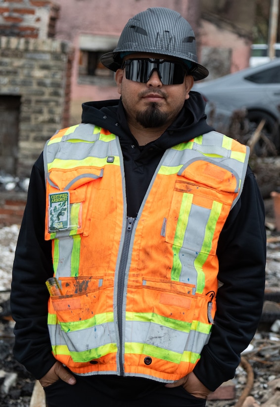 Arborist Victor Velazquez, from Tetra Tech, conducts hands-on assessments on any tree that potentially is unsafe, or dying during the debris cleanup of the Southern California wildfires. 

USACE is working in partnership with local, state and the Federal Emergency Management Agency in response to the Southern California Wildfires.