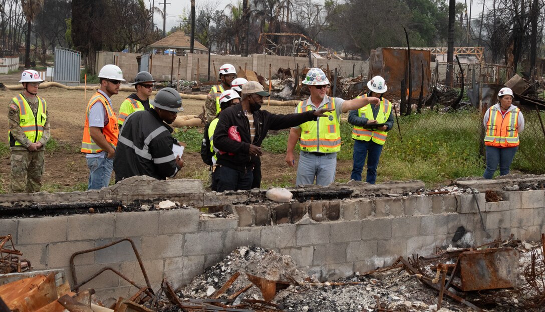 USACE officers, employees, and contractors help kickstart the clearing of debris at Darius Wallace's home following the Southern California wildfires. 

USACE is working in partnership with local, state and the Federal Emergency Management Agency in response to the Southern California Wildfires.