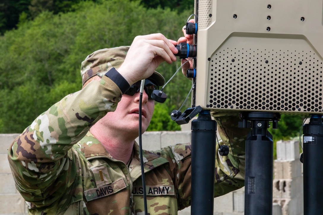 3rd Infantry Division Soldiers operate counter-Unmanned Aerial Systems during Combined Resolve