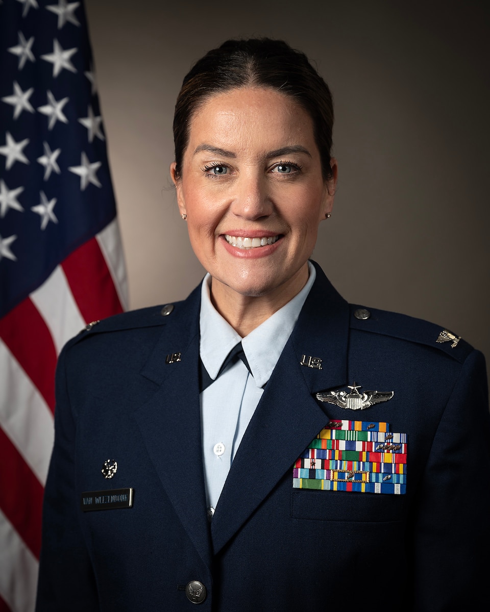 Col Christine Love van Weezendonk official photo