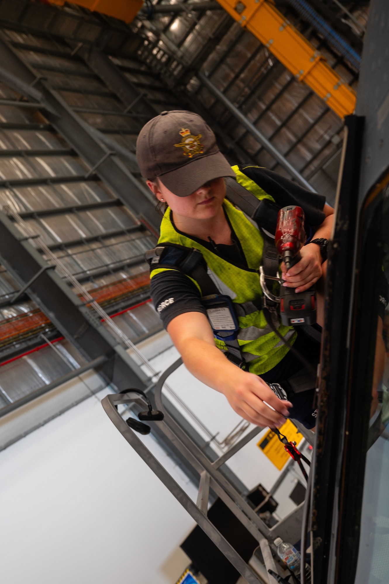 Royal Australian Airman uses drill.