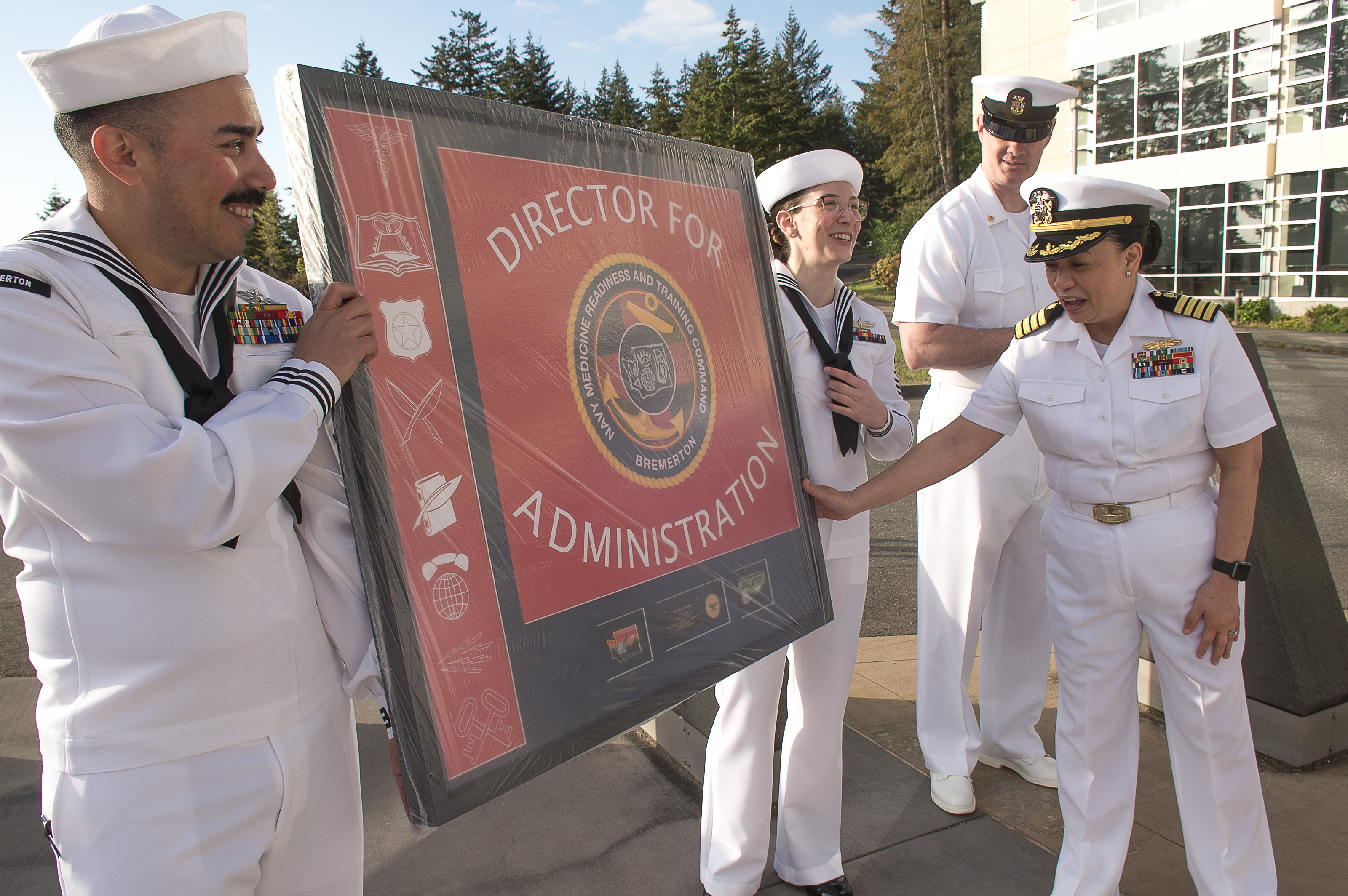 SALUD / NAVY（GADID ANONIEM） A $4,500,000,000 Nuclear Navy Aircraft Carrier 'Sunk' by