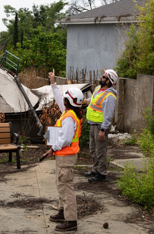 Members of USACE conduct initial debris site surveys for the first batch of non-residential properties approved for USACE debris removal.

USACE is working in partnership with local, state and the Federal Emergency Management Agency in response to the Southern California Wildfires.