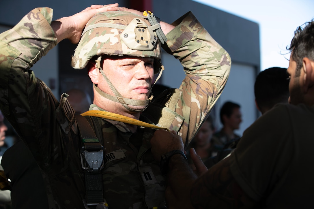 404th Civil Affairs Battalion jumps into Puerto Rico