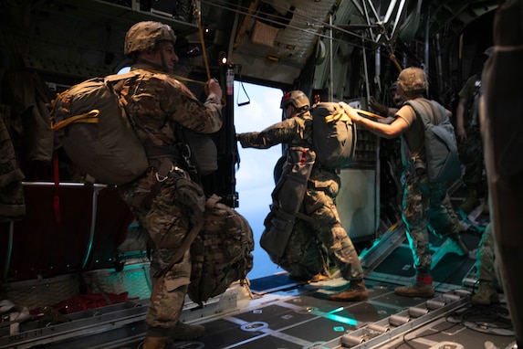 404th Civil Affairs Battalion jumps into Puerto Rico