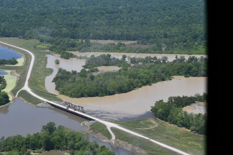 An aerial photo above the Steele Bayou Structure