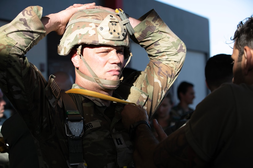 404th Civil Affairs Battalion jumps into Puerto Rico
