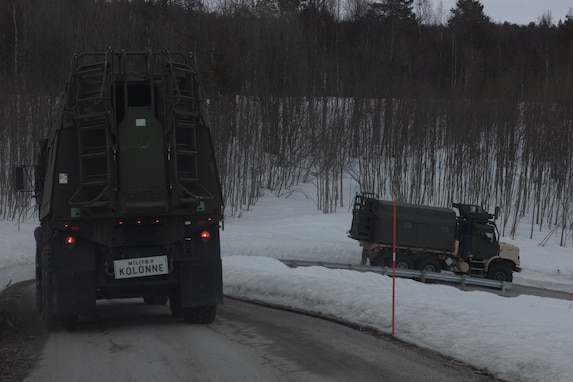 Swift Response 25 | U.S. Marines Transport U.S Army Special Forces