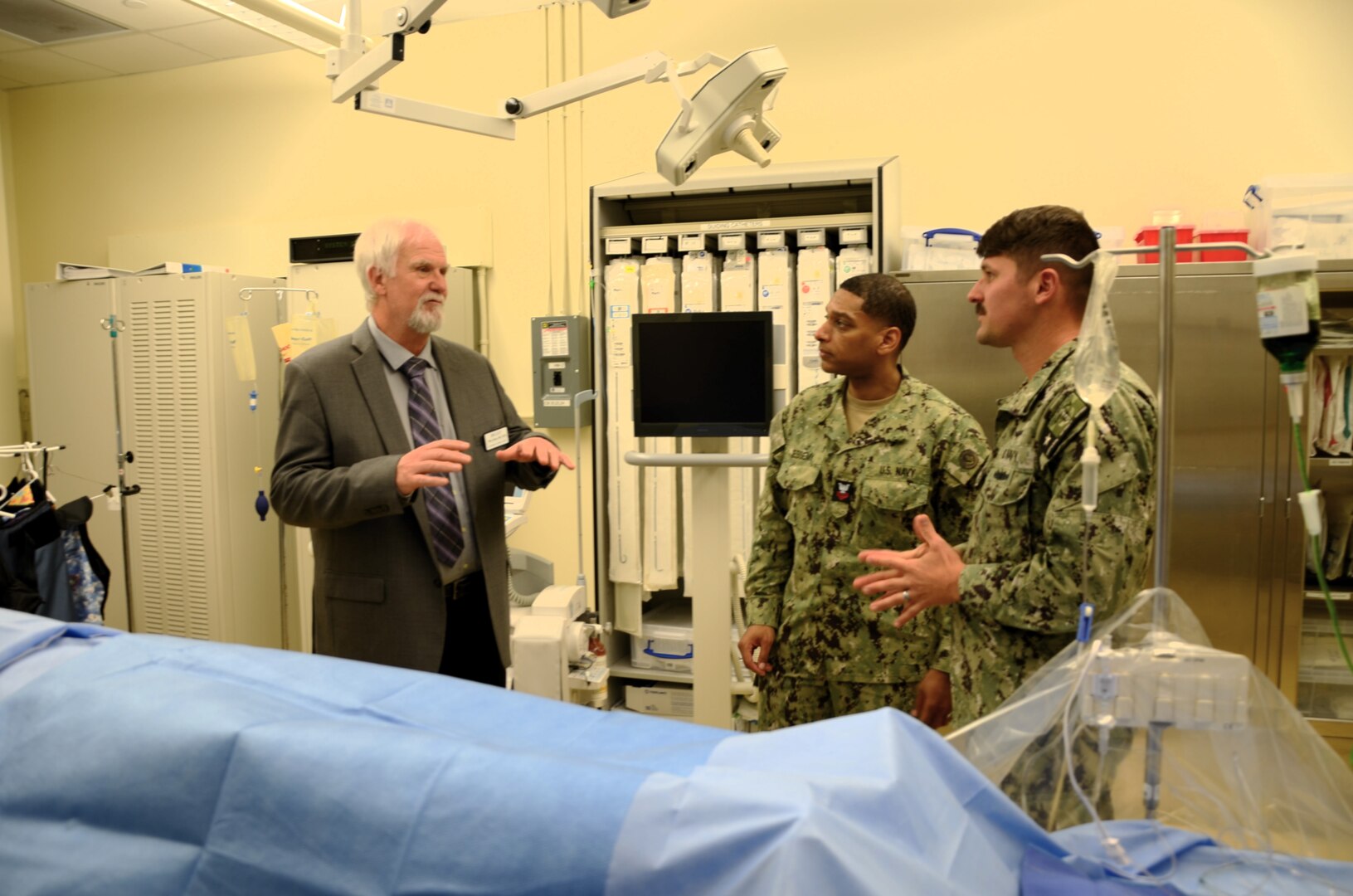 The Navy Cardiovascular Technologist course successfully hosted the Joint Review Committee on Education in Cardiovascular Technology (JRC-CVT) April 11. The purpose of the visit was to conduct a specialized accreditation compliance assessment to ensure continued delivery of world-class cardiovascular medical training.