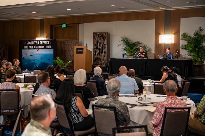 .S. Army Lt. Gen. Joshua M. Rudd, deputy commander of U.S. Indo-Pacific Command, speaks with retired Australian Defence Force Brigadier Ian Langford, executive director of Security and Defence PLuS, during the Indo-Pacific Security Forum in Honolulu, May 12, 2025.