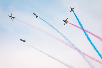 Republic of Korea Air Force Black Eagles perform aerial maneuvers during Osan Air Power Days at Osan Air Base, Republic of Korea, May 11, 2025. Their performance demonstrated expert precision flying and highlighted the strength of the U.S.-ROK partnership as thousands of attendees looked on. (U.S. Air Force photo by Senior Airman Tallon Bratton)