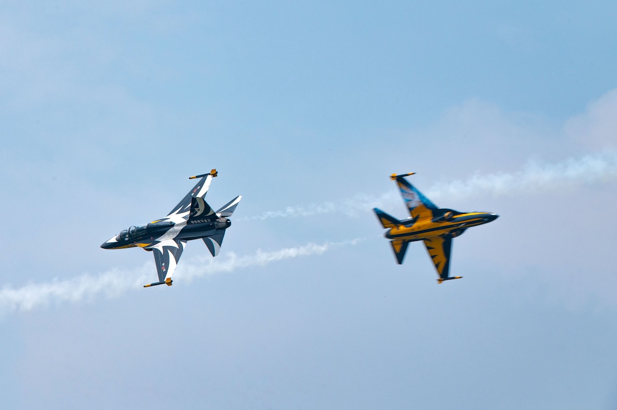 Republic of Korea Air Force Black Eagles perform aerial maneuvers during Osan Air Power Days at Osan Air Base, Republic of Korea, May 11, 2025. Their performance demonstrated expert precision flying and highlighted the strength of the U.S.-ROK partnership as thousands of attendees looked on. (U.S. Air Force photo by Senior Airman Tallon Bratton)