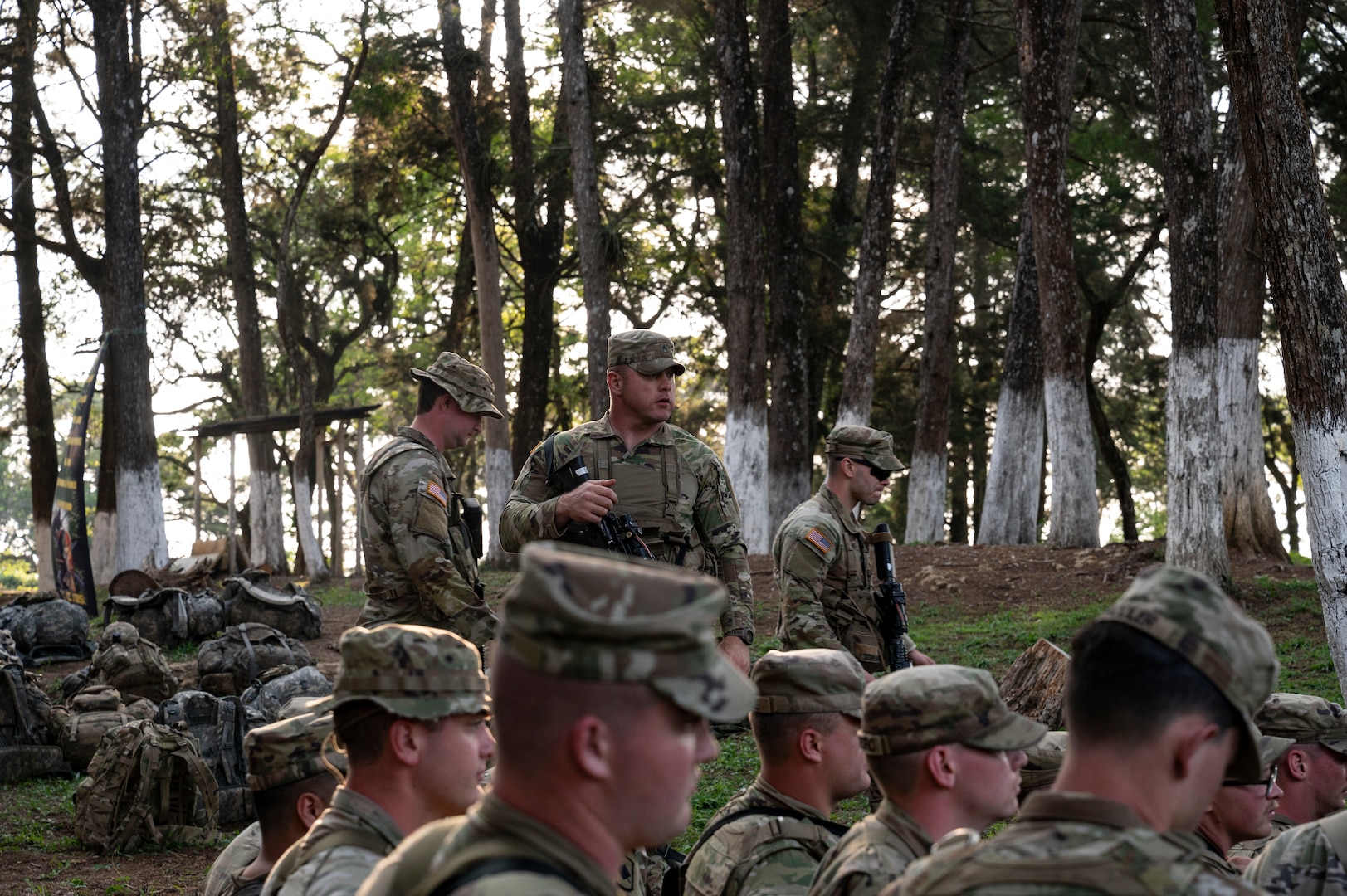 A U.S. Army infantryman assigned to the Bravo Company, 2-153 Infantry, Arkansas Army National Guard, gives marching orders during a CENTAM Guardian 25 jungle exercise event, at Mariscal Zavala, Guatemala, May 12, 2025.