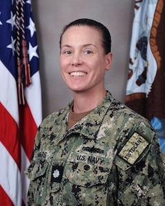 COMMANDER
BRENNA L. SCHNARS, USN