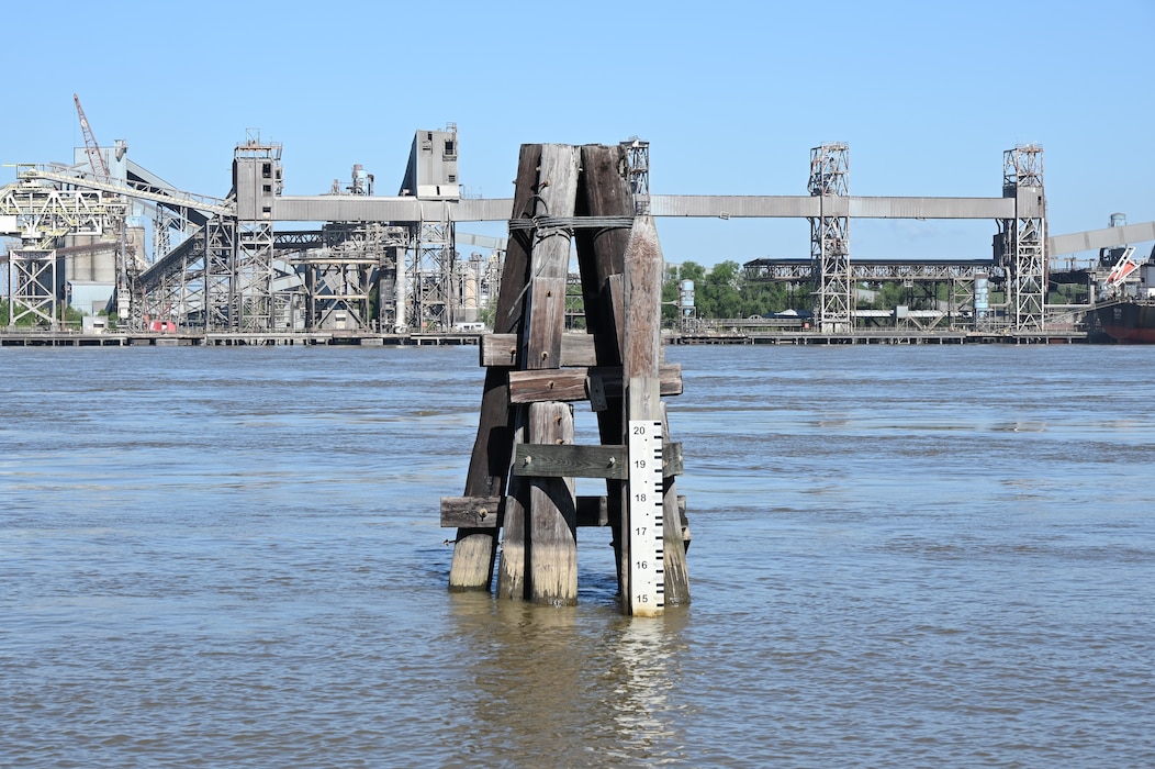 The Carrollton Gage in the Mississippi River.