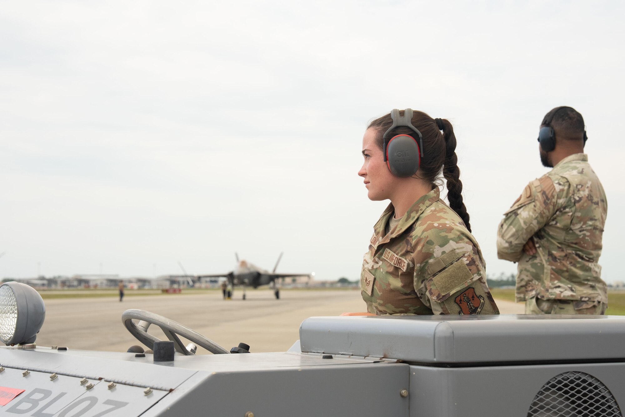 The 187th Fighter Wing performed the first hot integrated combat turn with live munitions for the Weapon System Evaluation Program(WSEP).