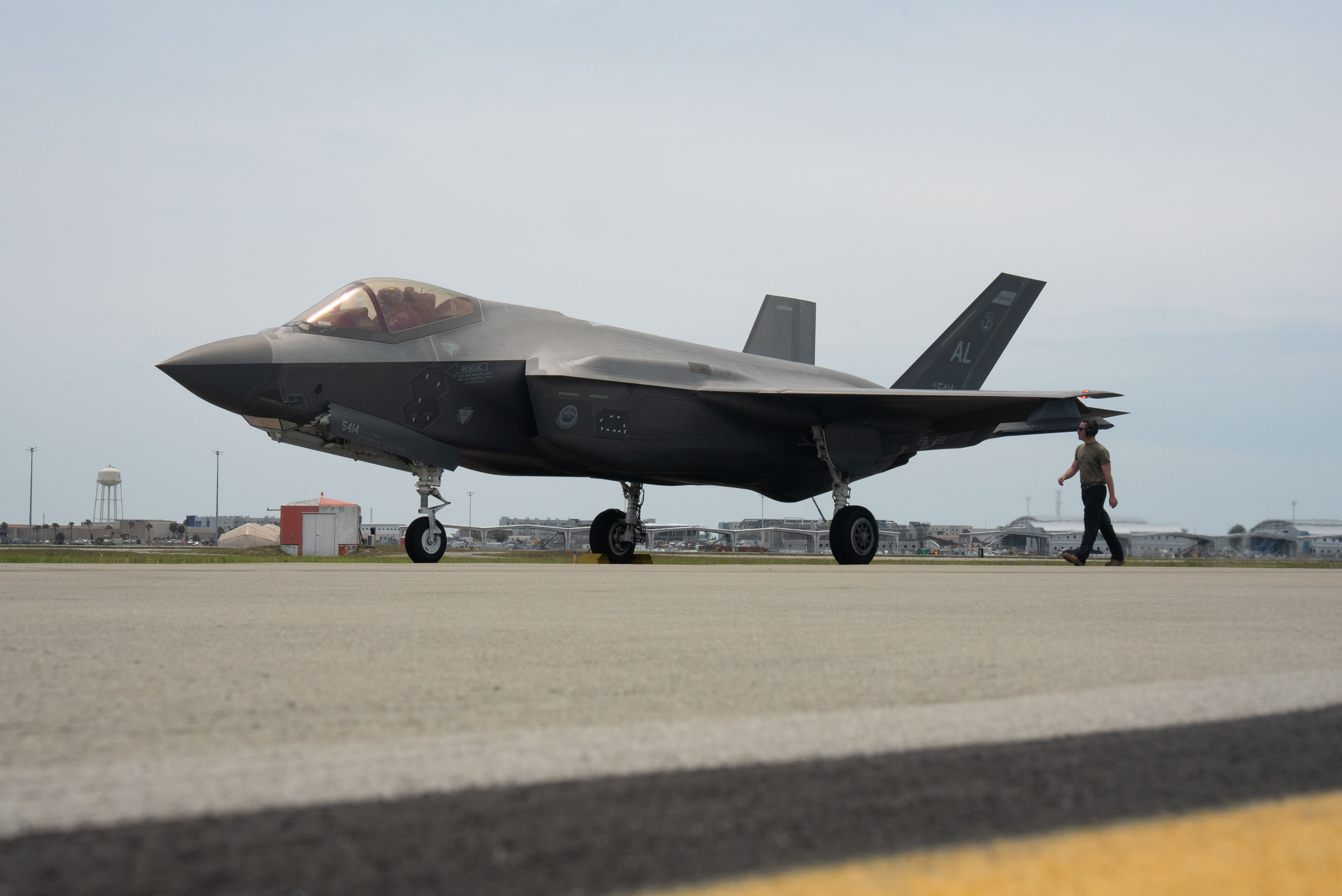 個人装備 3rd Tactical Fighter Wing 187th Fighter Wing: F-35A Hot Integrated Combat Turn > Air