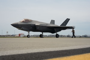 The 187th Fighter Wing performed the first hot integrated combat turn with live munitions for the Weapon System Evaluation Program(WSEP).