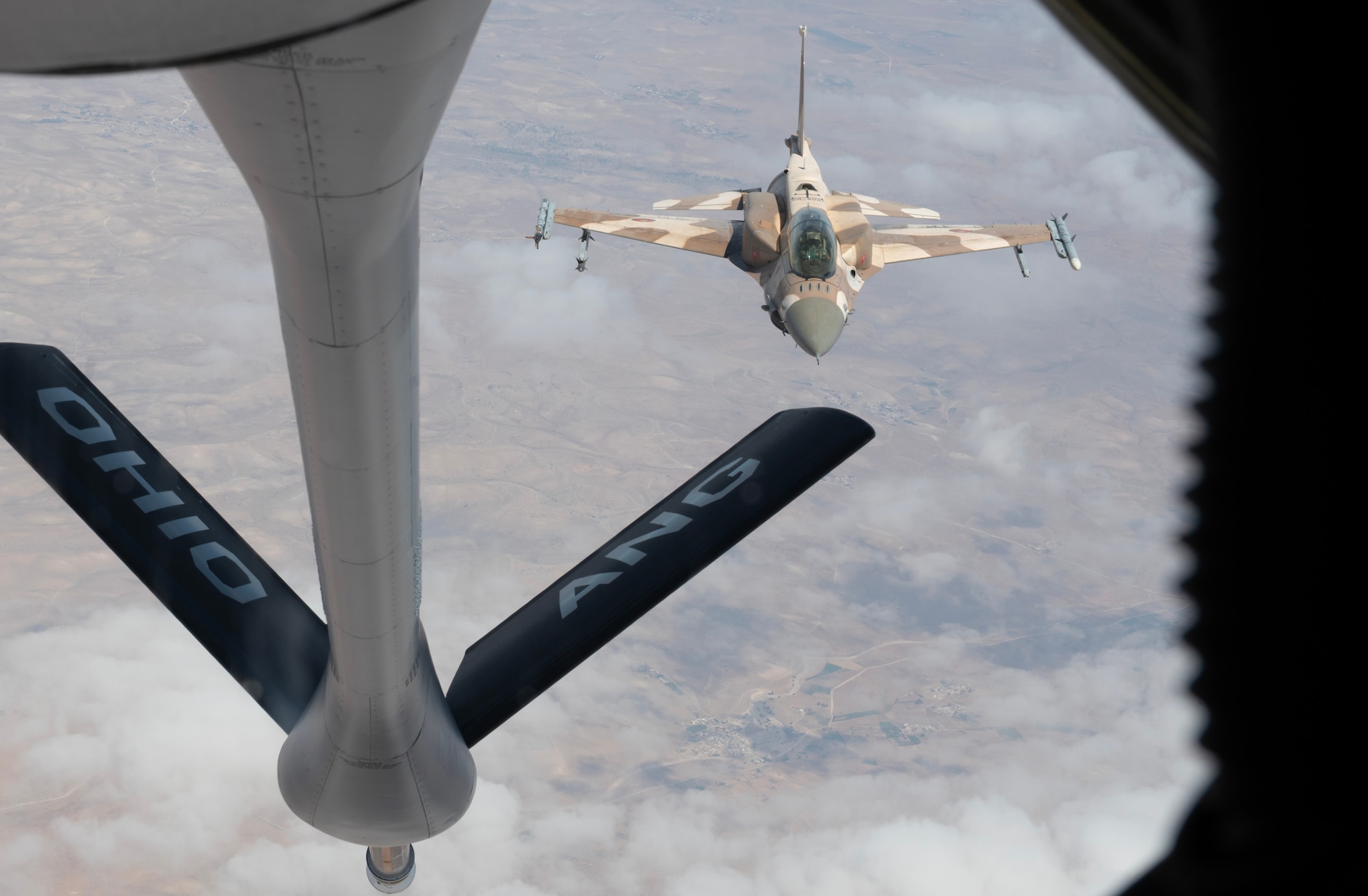 RMAF F-16 Refuels
