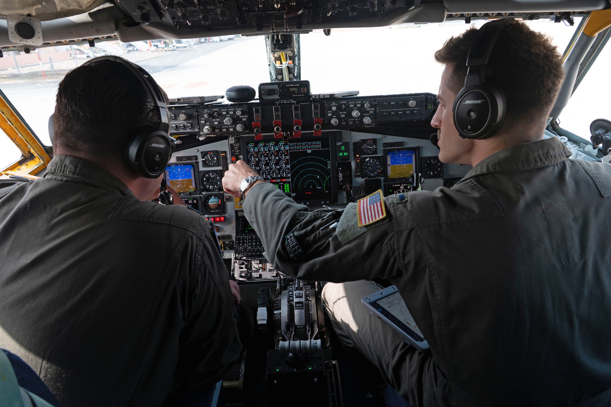 RMAF F-16 Refuels