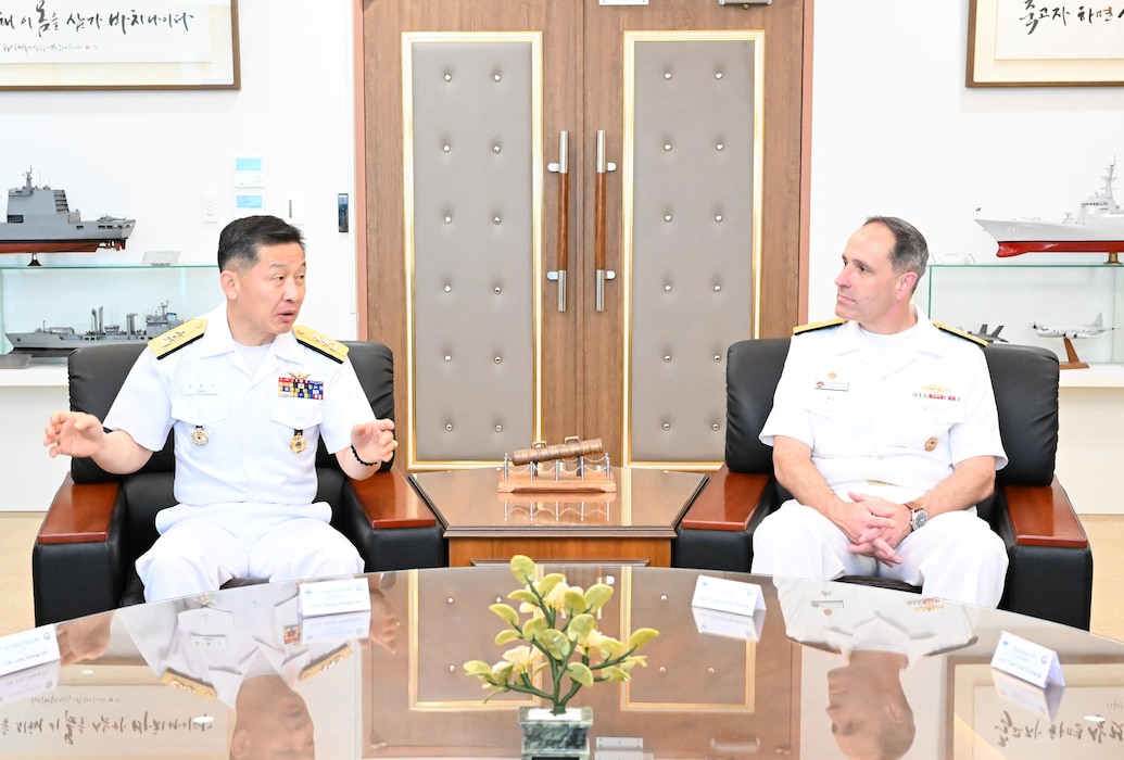 Rear Adm. Kang Dong-goo, commander, Republic of Korea (ROK) Navy Submarine Force, and Rear Adm. Lincoln Reifsteck, commander, Submarine Group (CSG) 7, meet at Jeju Island, May 16, 2025, for the 60th Submarine Warfare Committee Meeting (SWCM).