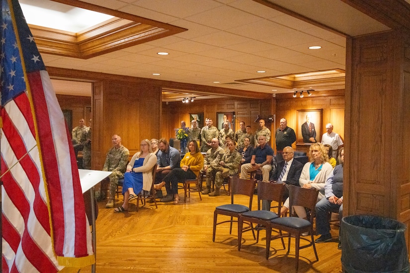 Members of the Kentucky National Guard (KYNG) and faculty and staff of Morehead State University (MSU) during the ceremony of the signing of a memorandum of understanding (MOU) between MSU and the KYNG at MSU in Morehead, Ky. on May 5, 2025. KYNG and MSU signed the MOU to give more educational benefits to Soldiers and Airmen of the KYNG. (U.S. Army National Guard photo by Andy Dickson)
